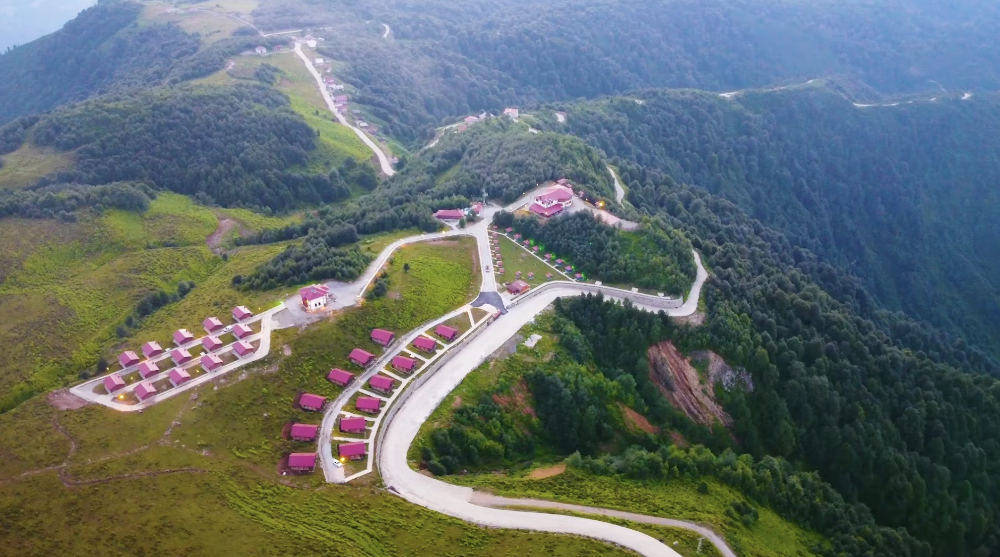 Flora Handüzü Resort Hotel: Doğanın Kalbinde Lüks Bir Kaçış