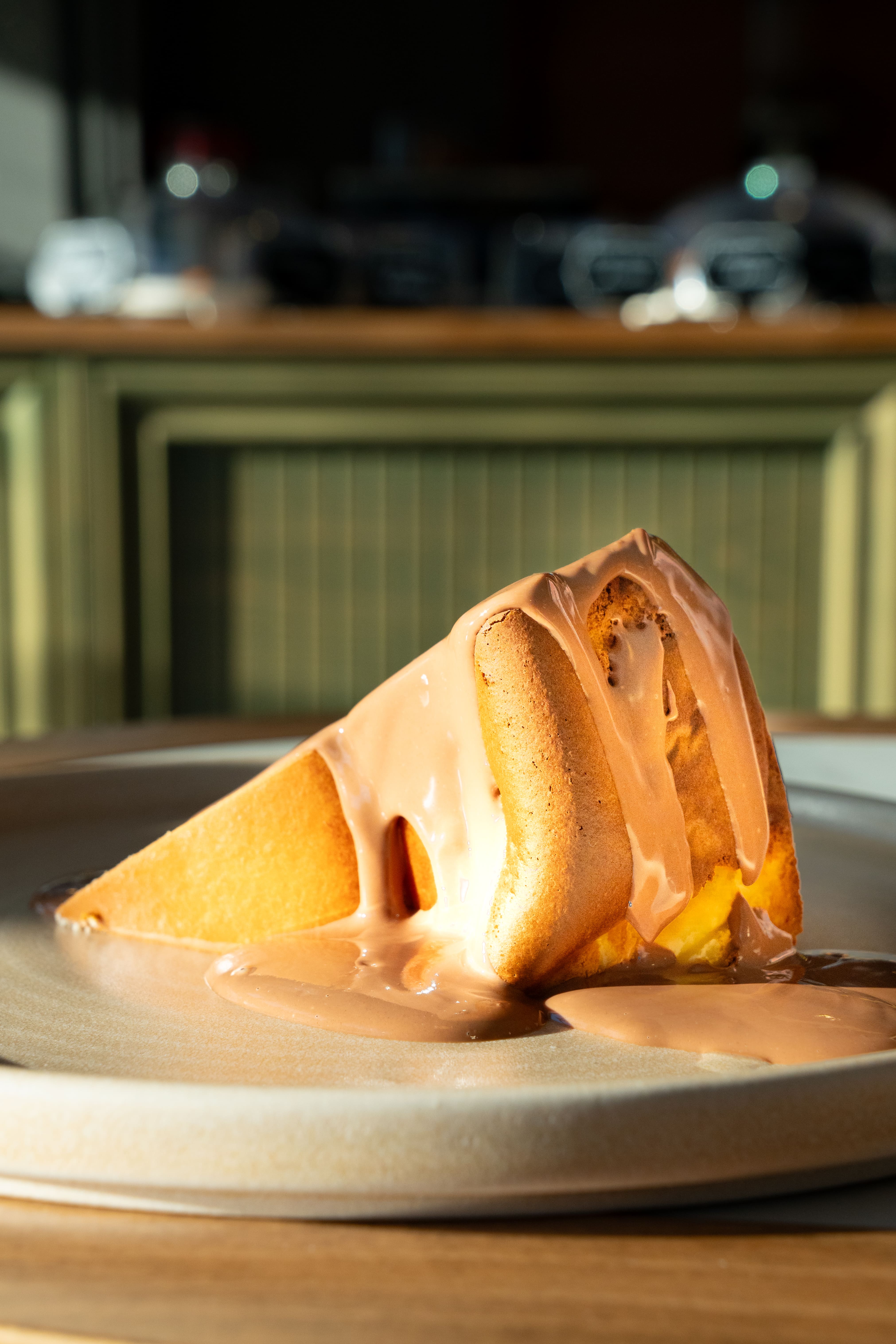 MOS's Coffee & Bakery: Ürün Çekimi ve Görsel Sunum Yönetimi